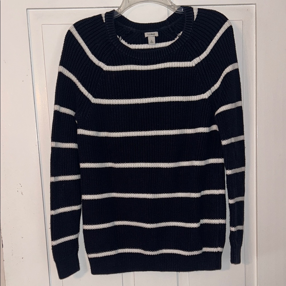 L.L. Bean Women’s Navy Blue & White Striped Crew Neck Sweater L Preppy Nautical